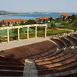 трёхкомнатные роскошные у моря в санта марина * ソゾポル