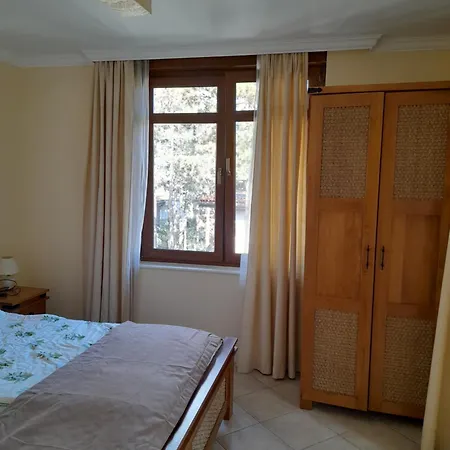 трёхкомнатные роскошные у моря в санта марина * Sozopol