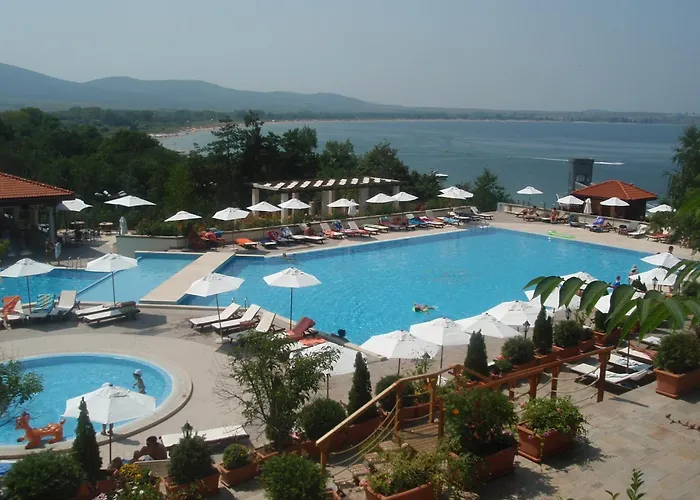 Апартамент трёхкомнатные роскошные у моря в санта марина