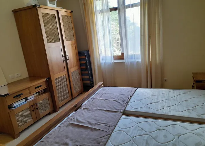 трёхкомнатные роскошные у моря в санта марина Созопол