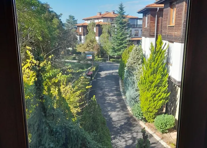 трёхкомнатные роскошные у моря в санта марина ソゾポル