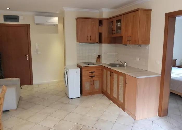 трёхкомнатные роскошные у моря в санта марина